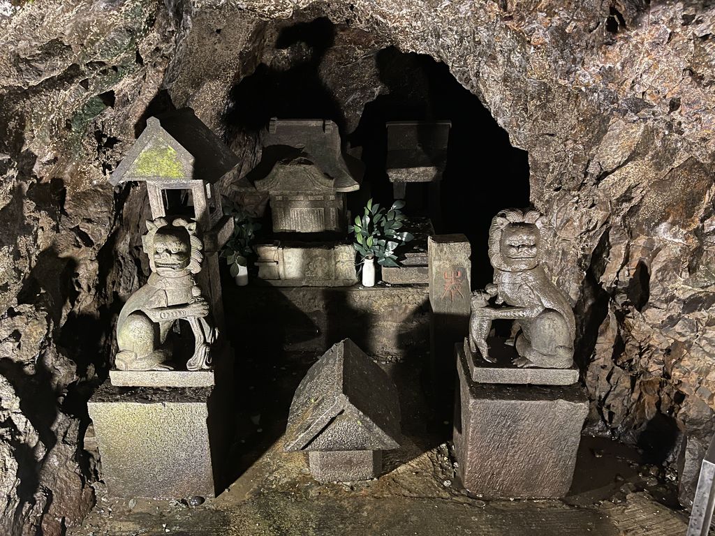 江之島神社 - 江之島巖谷