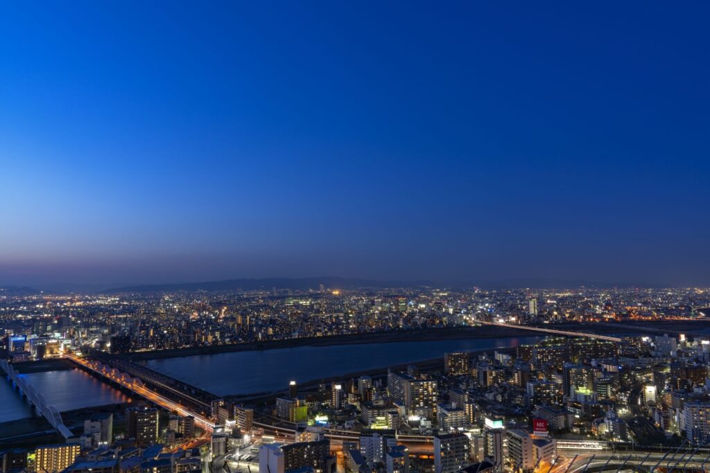 從空中花園展望台眺望大阪夜景